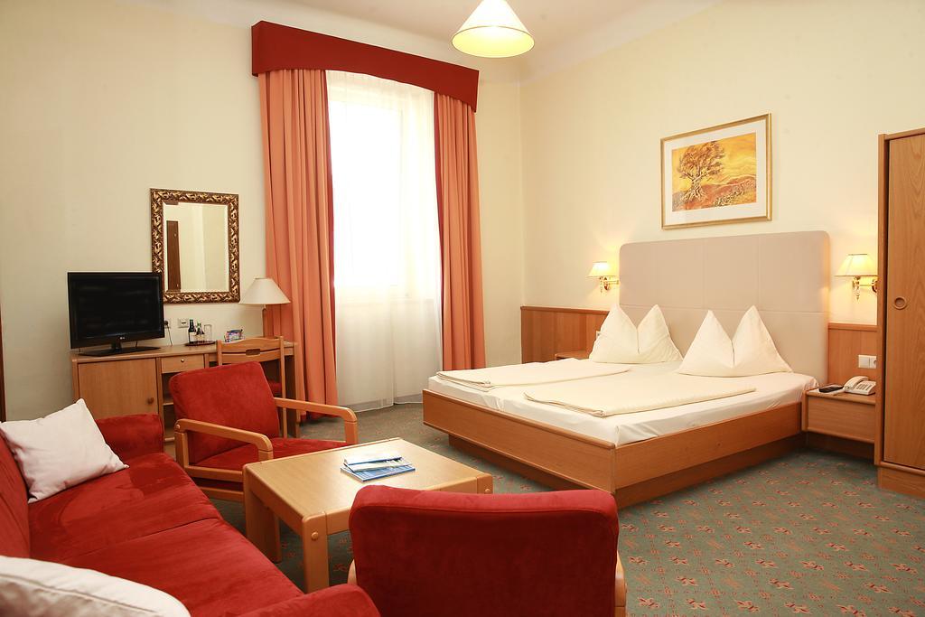 Altstadt Hotel Mosser Villach Oda fotoğraf