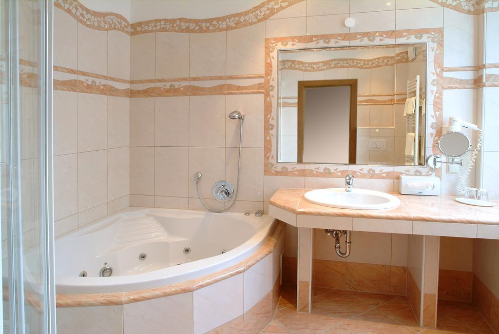 Altstadt Hotel Mosser Villach Dış mekan fotoğraf